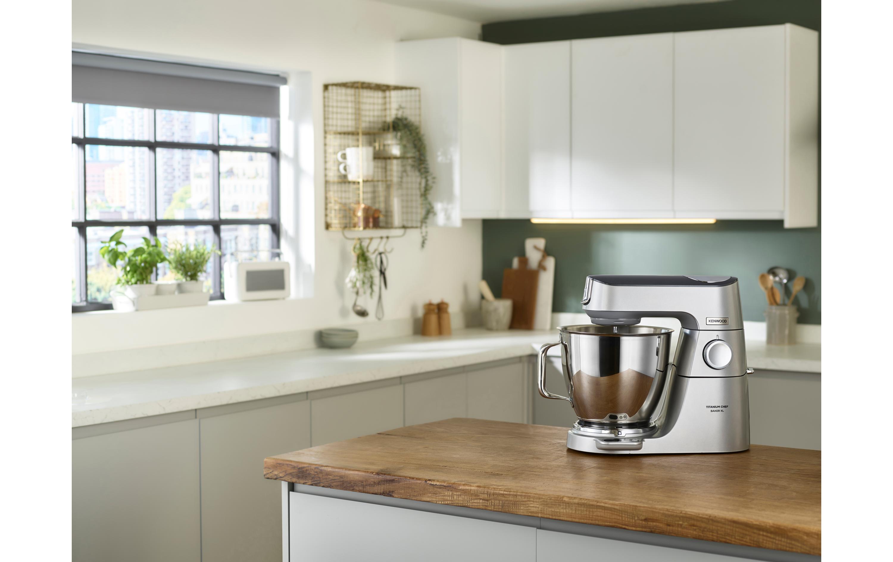 Kenwood Küchenmaschine Chef Baker XL Silber