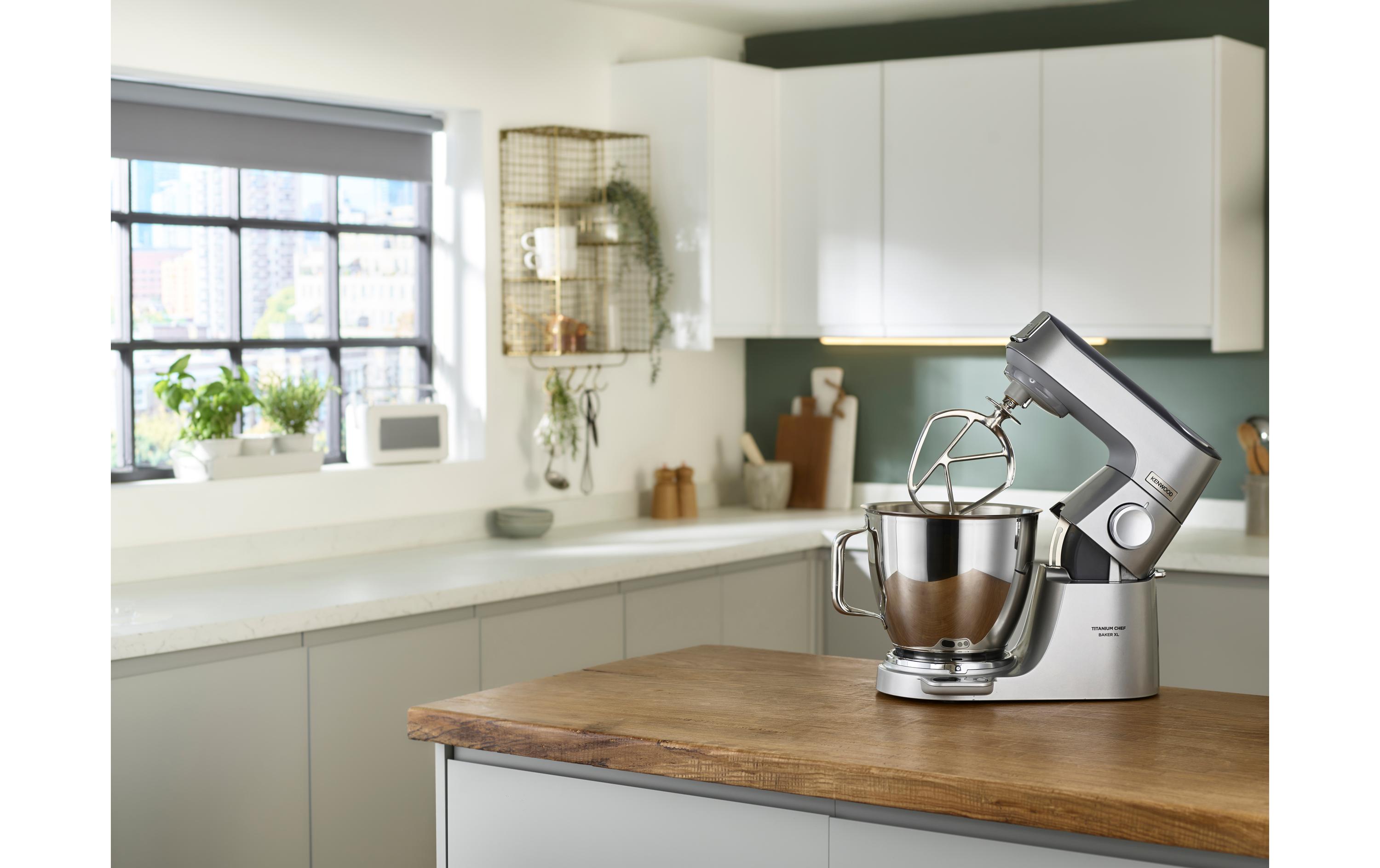 Kenwood Küchenmaschine Chef Baker XL Silber