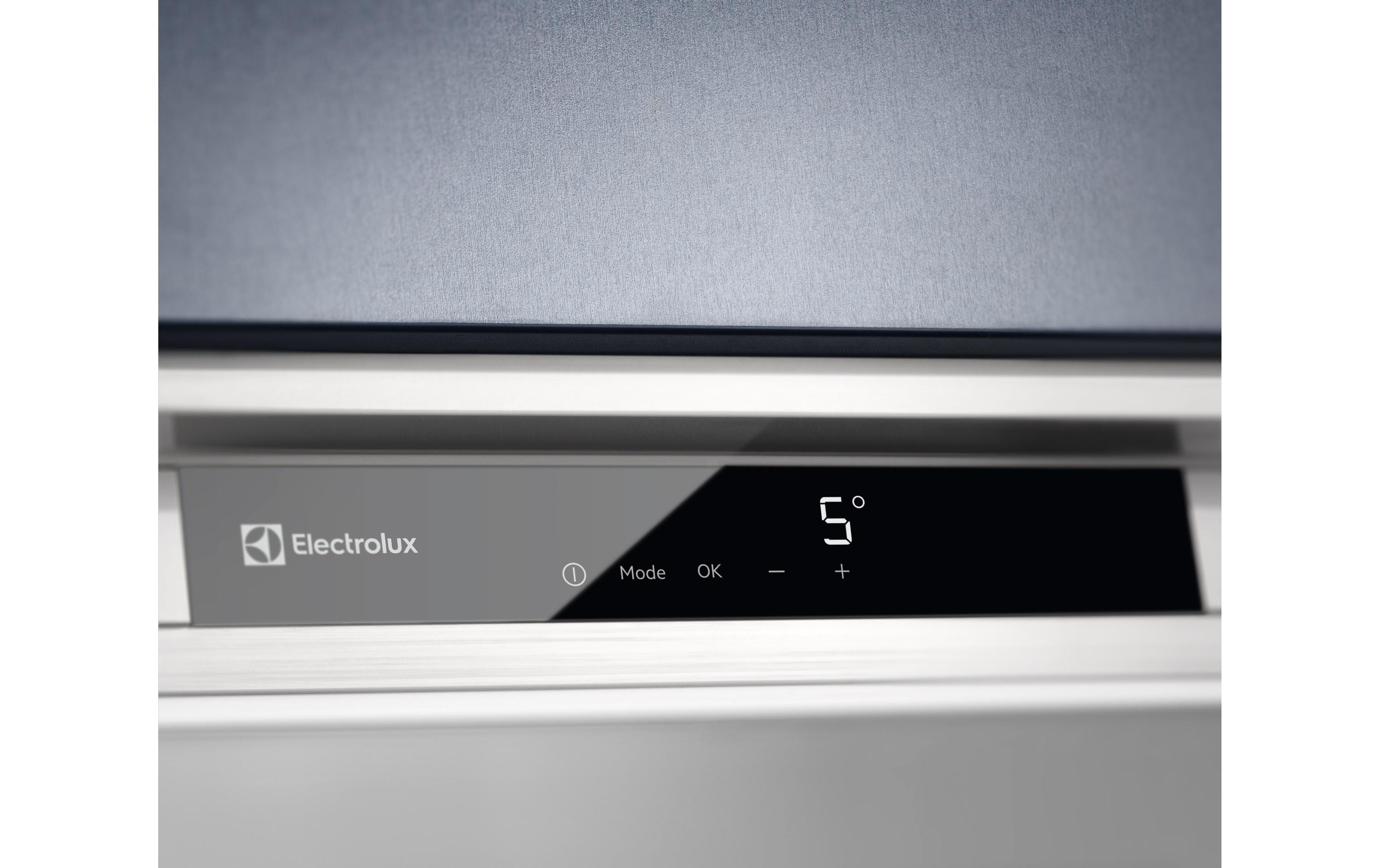 Electrolux Einbaukühlschrank IK243SL Links/Wechselbar